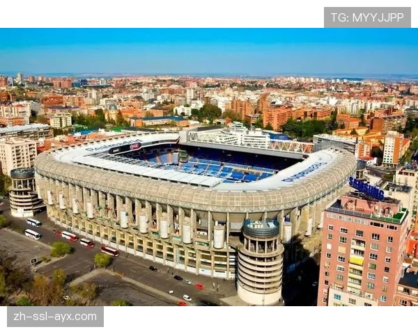 马德里市政厅在伯纳乌球场外设置大型欧冠主题球迷互动区 马德里市政厅在伯纳乌球场外设置大型欧冠主题球迷互动区